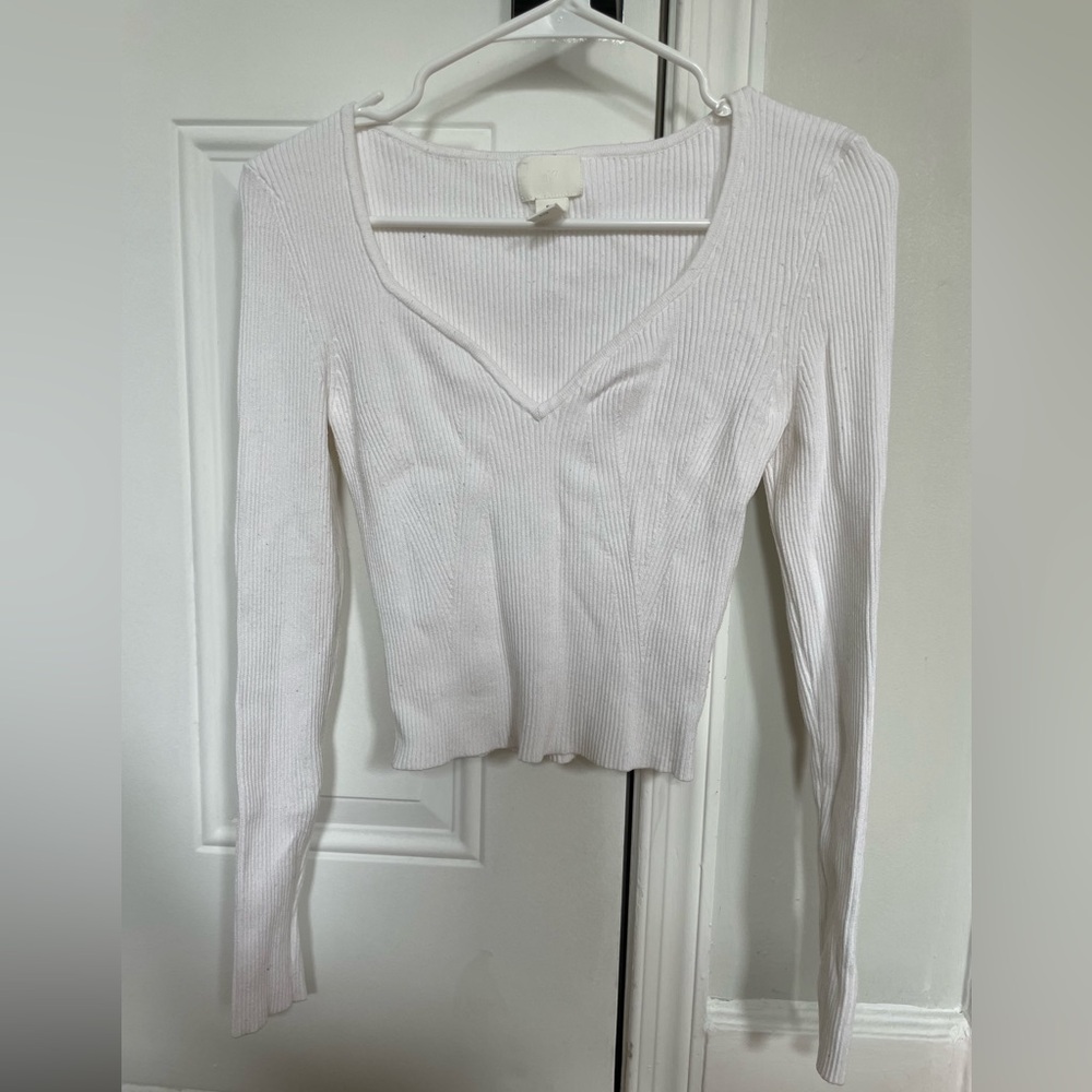 H&M ribbed white sweet heart neckline top